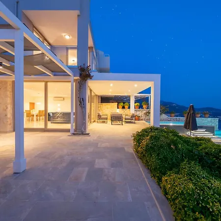 Eco Safran Hill Hotel 4*